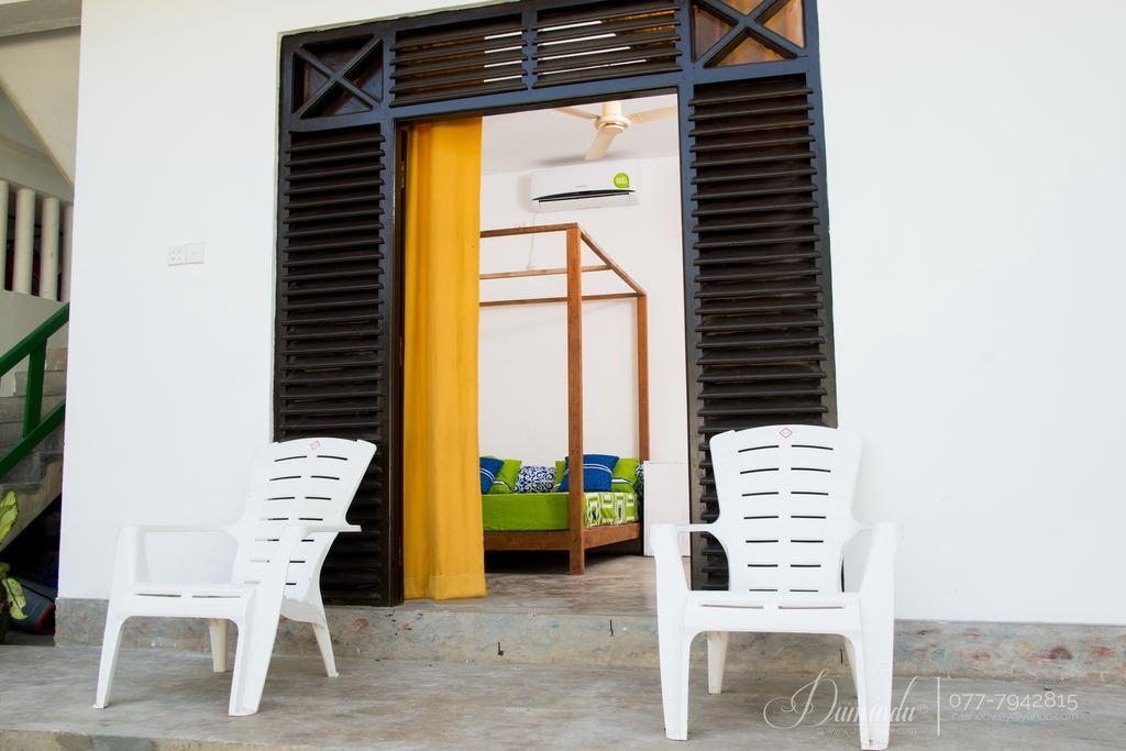 Cheeky Monkey Surf Camp Ξενοδοχείο Weligama Εξωτερικό φωτογραφία