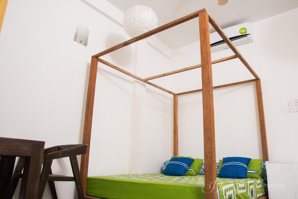Cheeky Monkey Surf Camp Ξενοδοχείο Weligama Εξωτερικό φωτογραφία