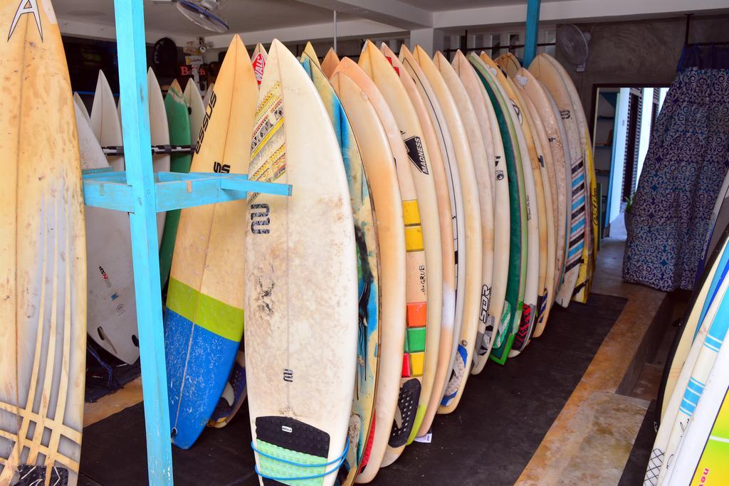 Cheeky Monkey Surf Camp Ξενοδοχείο Weligama Εξωτερικό φωτογραφία