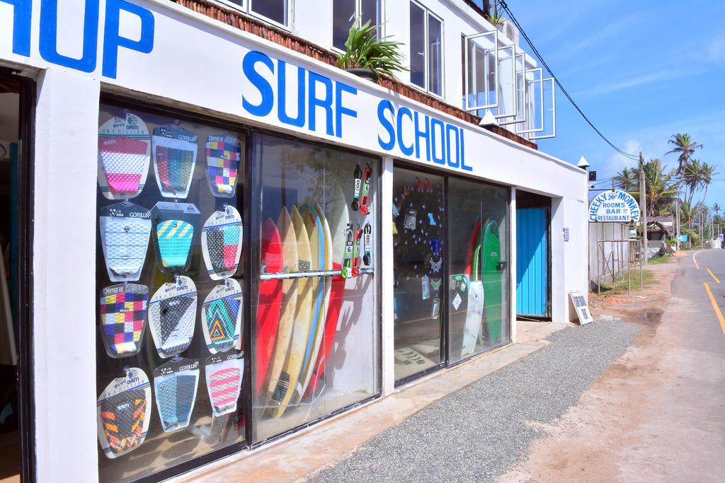 Cheeky Monkey Surf Camp Ξενοδοχείο Weligama Εξωτερικό φωτογραφία