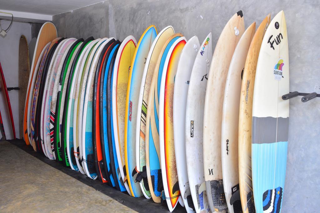 Cheeky Monkey Surf Camp Ξενοδοχείο Weligama Εξωτερικό φωτογραφία