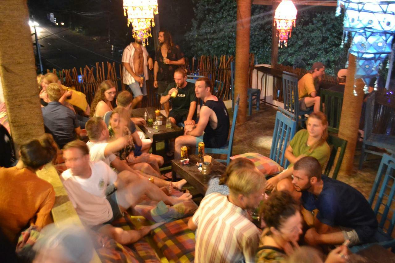 Cheeky Monkey Surf Camp Ξενοδοχείο Weligama Εξωτερικό φωτογραφία