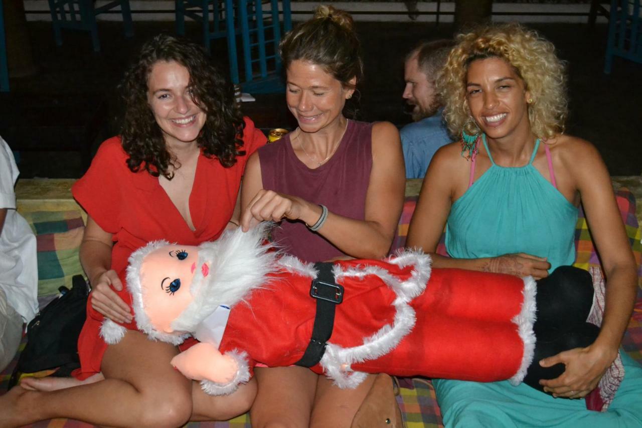 Cheeky Monkey Surf Camp Ξενοδοχείο Weligama Εξωτερικό φωτογραφία